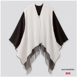 Marimekko Uniqlo 2 Way Stole Black Cream Poncho Scarf Wrap NWT